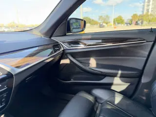 2018 BMW 5 Series 530i