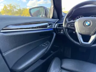 2018 BMW 5 Series 530i