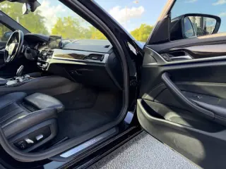 2018 BMW 5 Series 530i
