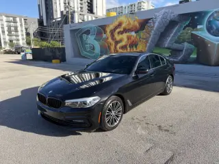 2018 BMW 5 Series 530i