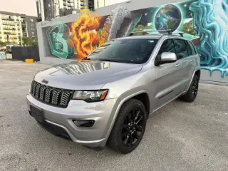 2017 Jeep Grand Cherokee Altitude
