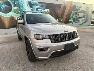 2017 Jeep Grand Cherokee Altitude