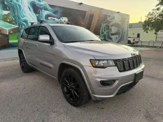 2017 Jeep Grand Cherokee Altitude