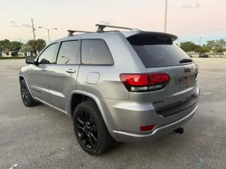 2017 Jeep Grand Cherokee Altitude