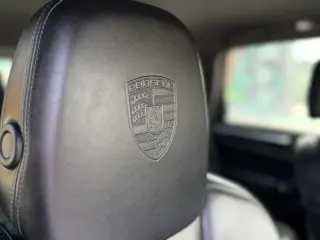 2018 Porsche Cayenne Platinum Edition