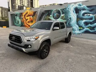 2020 Toyota Tacoma SR5 V6