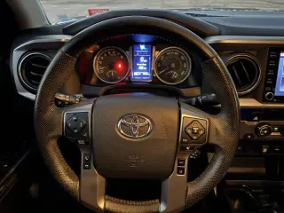2020 Toyota Tacoma SR5 V6