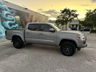2020 Toyota Tacoma SR5 V6