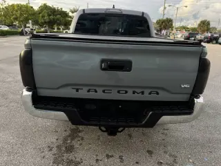 2020 Toyota Tacoma SR5 V6