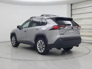 Toyota RAV4 2021 XLE Premium 4dr SUV
