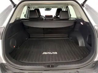 Toyota RAV4 2021 XLE Premium 4dr SUV