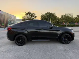 2016 BMW X6 M