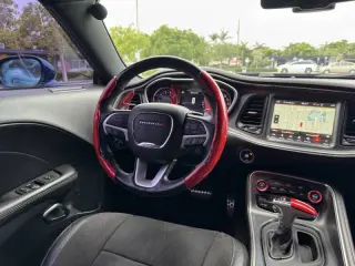 2018 Dodge Challenger 392 HEMI Scat Pack Shaker
