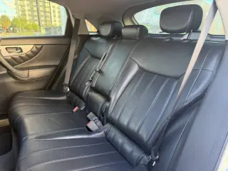 2017 Infiniti QX70