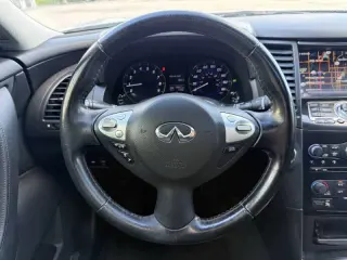 2017 Infiniti QX70