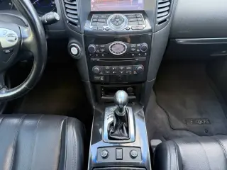2017 Infiniti QX70
