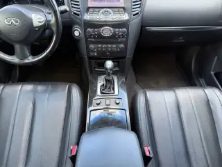 2017 Infiniti QX70