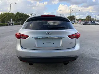2017 Infiniti QX70