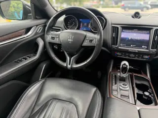 2018 Maserati Levante GranLusso
