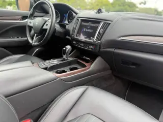 2018 Maserati Levante GranLusso
