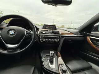 2018 BMW 3 Series 330i