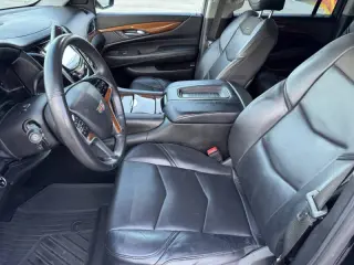 2018 Cadillac Escalade ESV Premium Luxury