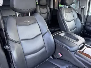 2018 Cadillac Escalade ESV Premium Luxury