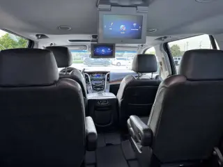 2018 Cadillac Escalade ESV Premium Luxury