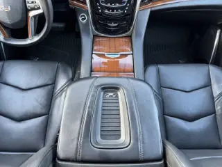 2018 Cadillac Escalade ESV Premium Luxury
