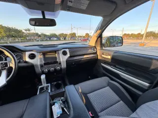 2016 Toyota Tundra SR5