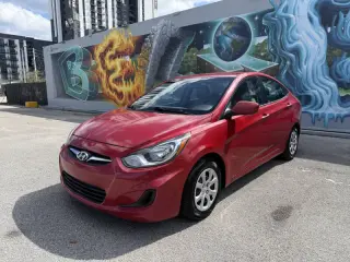 2012 Hyundai Accent GLS