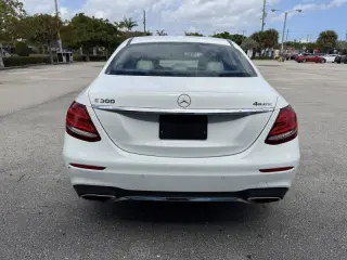 2017 Mercedes-Benz E-Class E 300 4MATIC