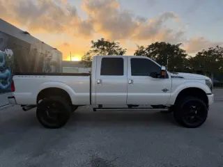 2015 Ford F-350 Super Duty Platinum