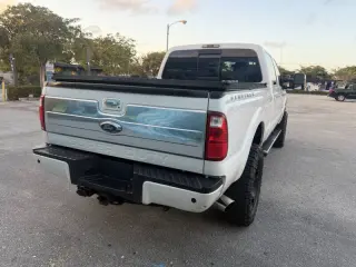 2015 Ford F-350 Super Duty Platinum