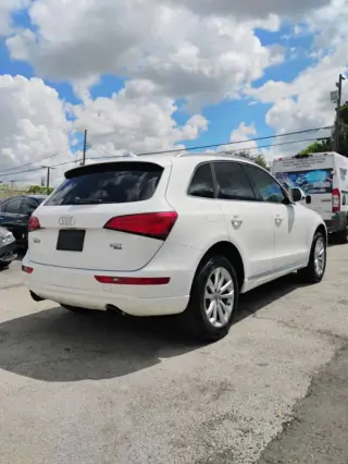 2014 Audi Q5 2.0T quattro Premium