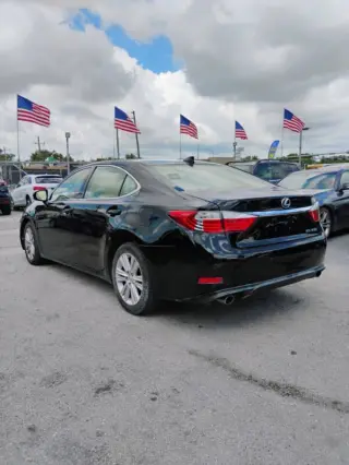 2015 Lexus ES 350 Crafted Line