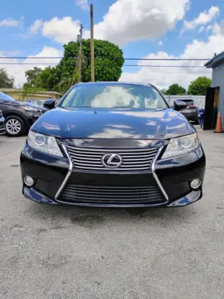2015 Lexus ES 350 Crafted Line