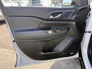 GMC Acadia 2023 4x4 AT4 4dr SUV