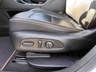 GMC Acadia 2023 4x4 AT4 4dr SUV