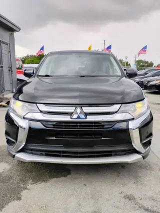 2018 Mitsubishi Outlander LE