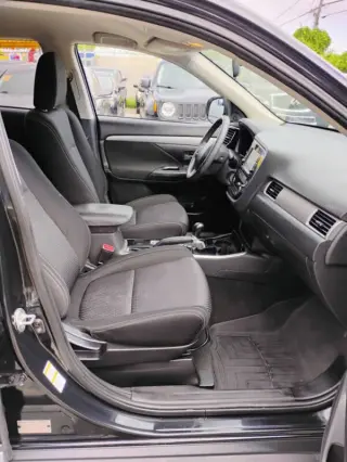 2018 Mitsubishi Outlander LE