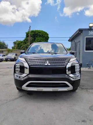 2022 Mitsubishi Outlander SE