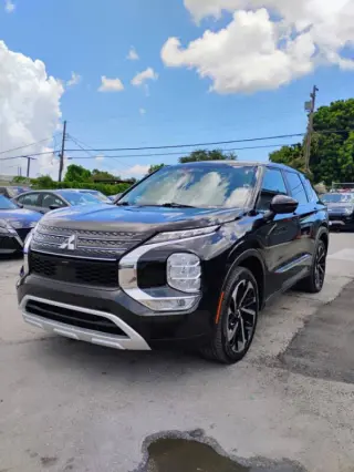 2022 Mitsubishi Outlander SE