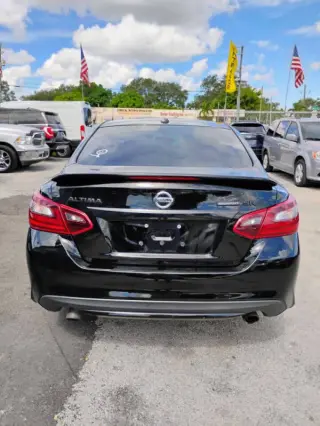 2018 Nissan Altima 2.5 SR