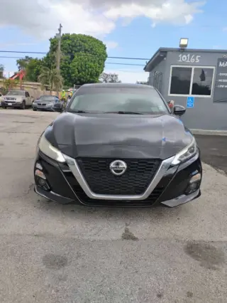 2020 Nissan Altima 2.0 Platinum