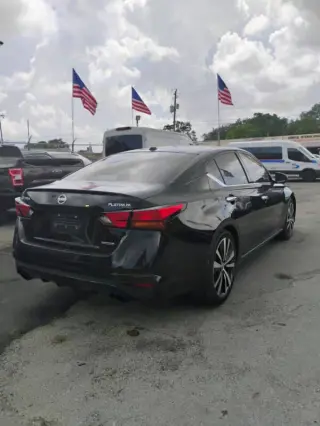 2020 Nissan Altima 2.0 Platinum