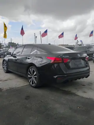 2020 Nissan Altima 2.0 Platinum