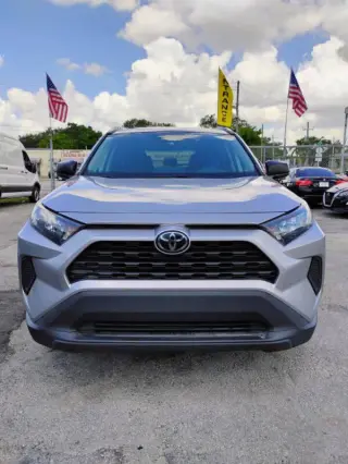 2021 Toyota RAV4 LE