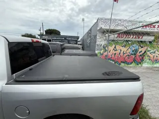 2016 RAM 1500 SLT