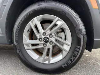 Hyundai TUCSON 2025 AWD SE 4dr SUV